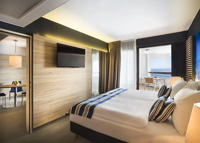 Admiral - By Liburnia & Ξενοδοχείο Οπατία